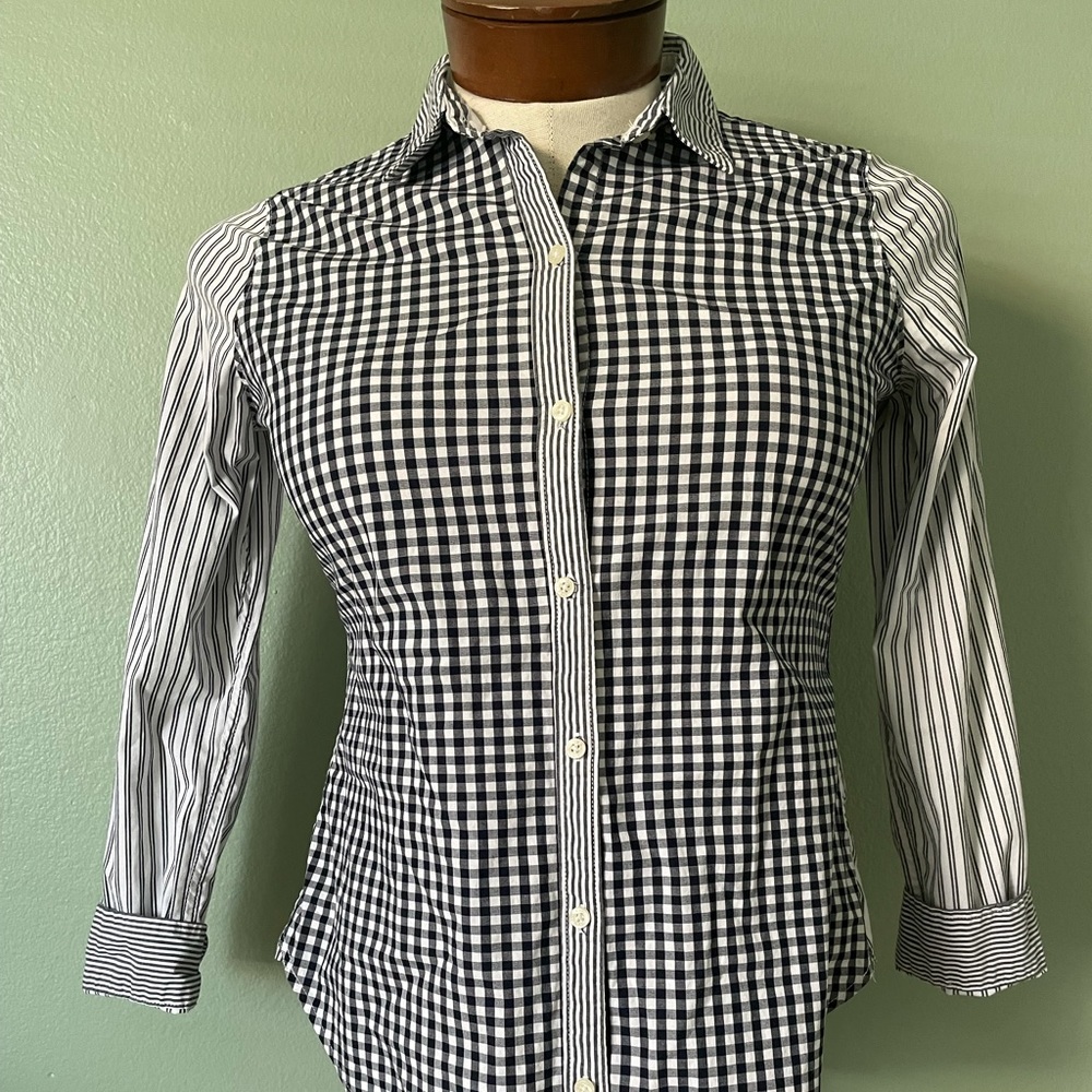 Abercrombie & Fitch Long Sleeve Size M Navy&White